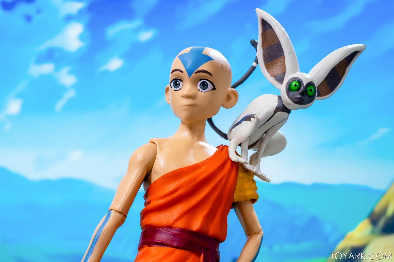 Gallery: Avatar The Last Airbender Deluxe Figures by Diamond Select Toys - The Toyark - News